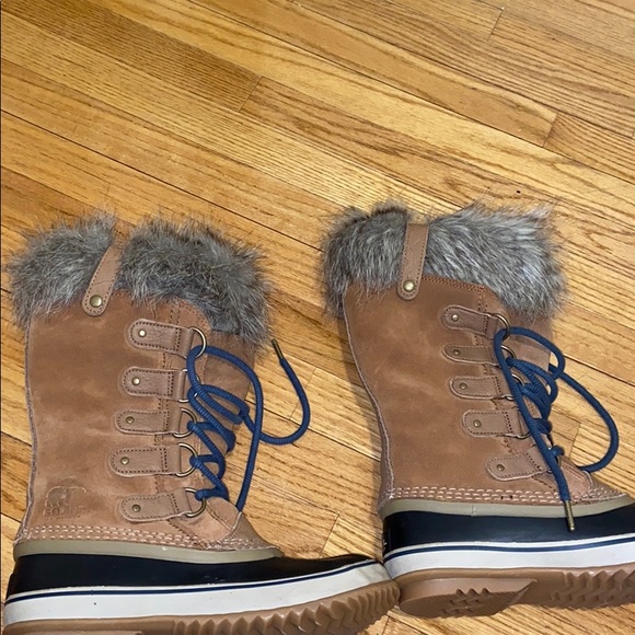 SOREL Joan of Arctic Snow Boot! - Picture 4 of 7